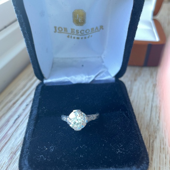 Antique 1.5 carat Natural Old European Cut Diamond Engagement Ring In Platinum - Picture 10 of 11